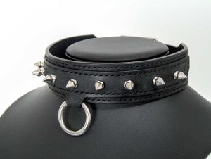 Collier bdsm à pique