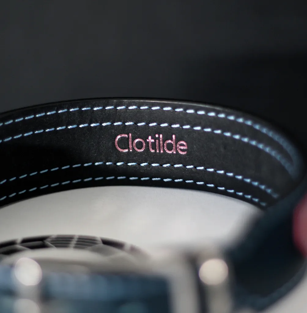 Collier soumise rose et bleu clotilde